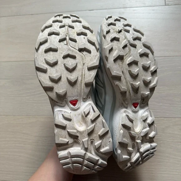 Salomon XT-6 Sneakers in Off White Lunar Rock - Picture 4 of 7